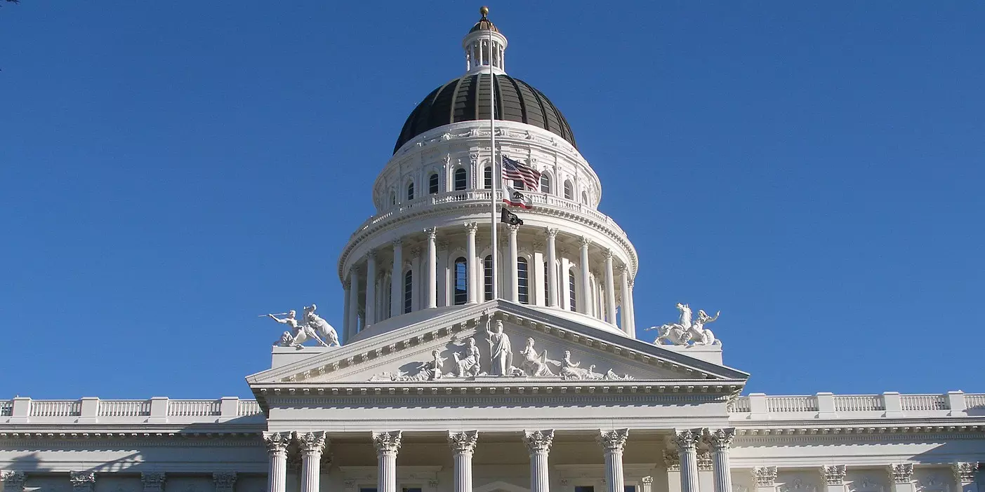 Anti-Pregnancy Center Bills in California, Illinois Await Next Steps