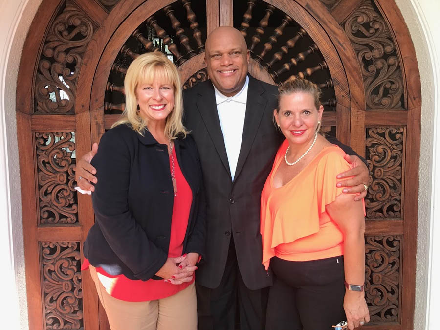 Ana Munguia (right) with Cindi Boston and Dr. Ronaldo Archer in El Salvador