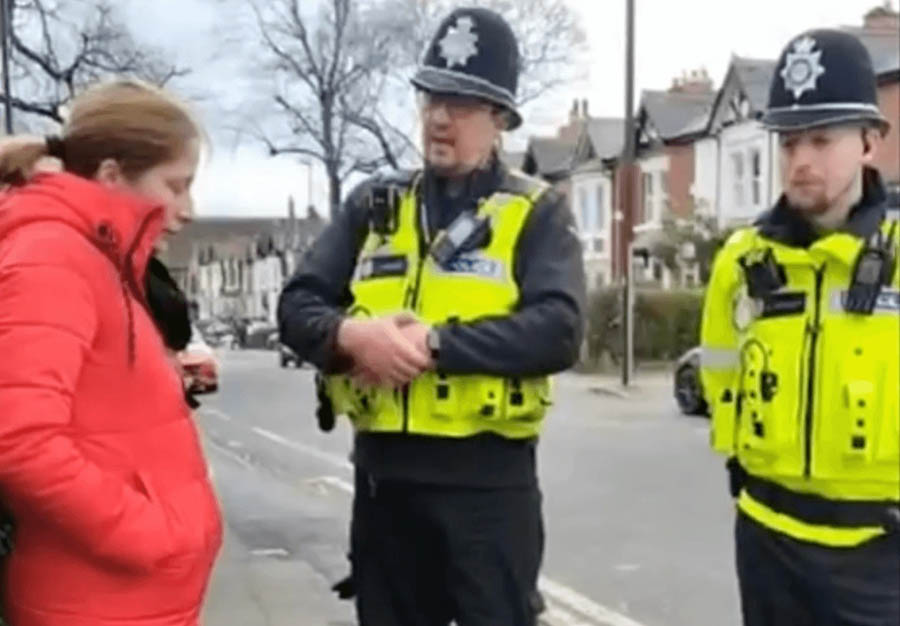 Officers confront Isabel Vaughan-Spruce for silently praying outside a UK abortion facility 