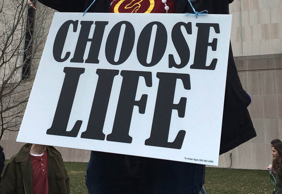 Historic, new day: Supreme Court strikes down Roe v. Wade